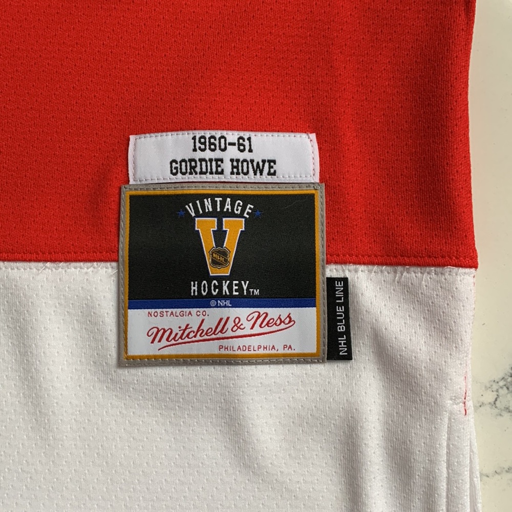 Gordie Howe Detroit Red Wings Mitchell & Ness 1960 Blue Line Authentic Jersey - Picture 8 of 11